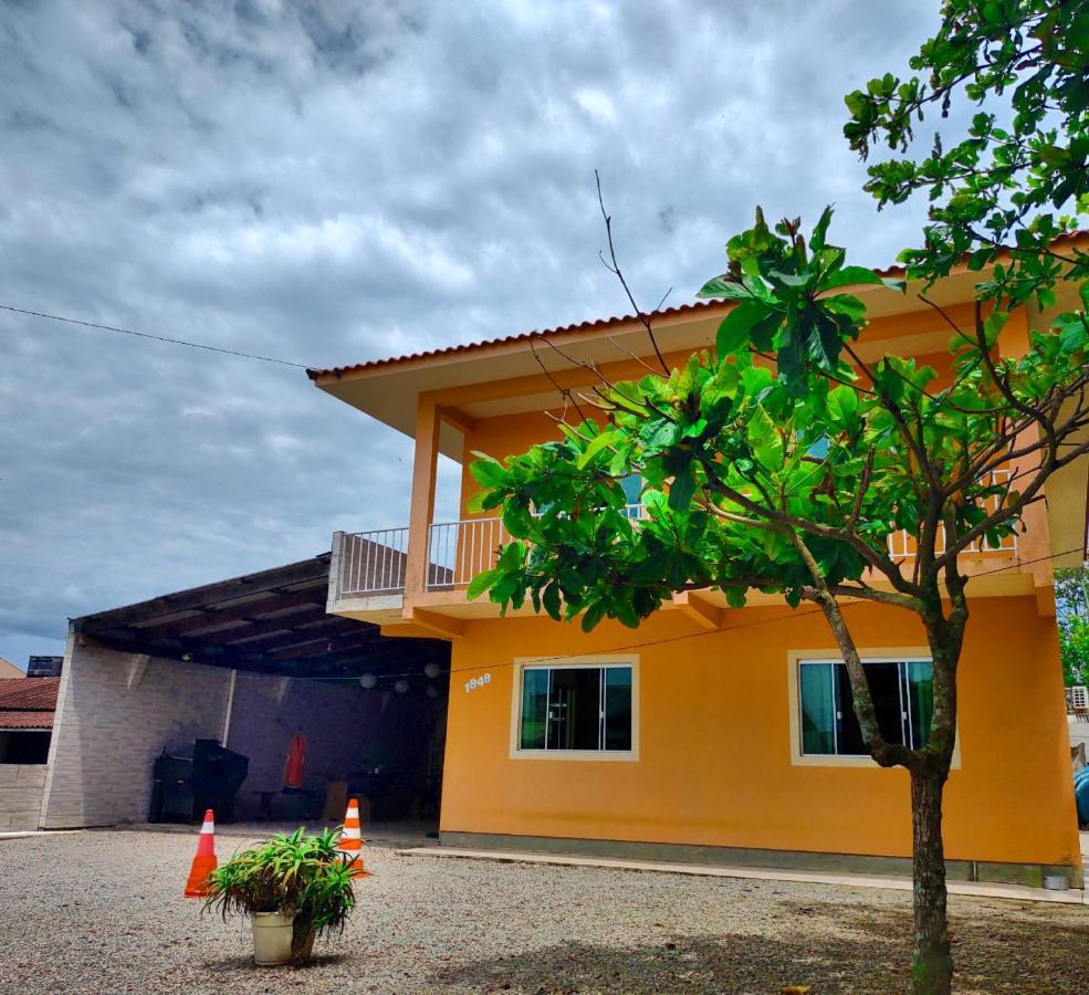 Genesis Beach Hostel! Quartos Compartilhados E Privativos Na Pinheira Palhoça Eksteriør billede