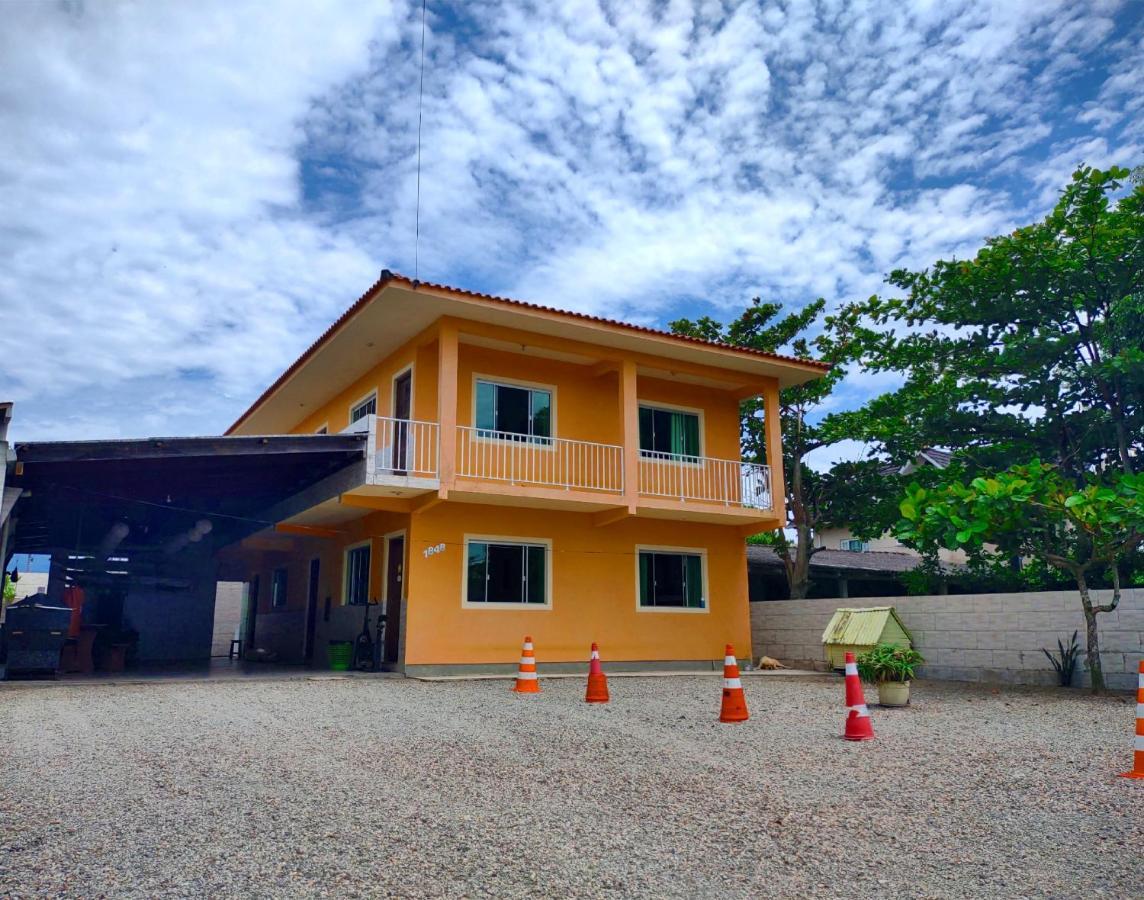 Genesis Beach Hostel! Quartos Compartilhados E Privativos Na Pinheira Palhoça Eksteriør billede