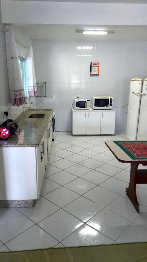 Genesis Beach Hostel! Quartos Compartilhados E Privativos Na Pinheira Palhoça Eksteriør billede